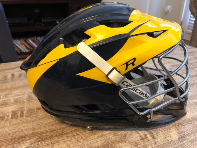 Helmet Used Player's Cascade R