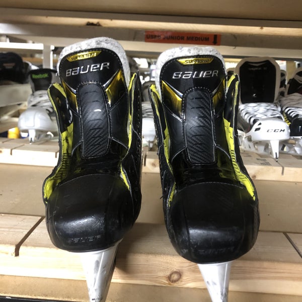 Hockey Goalie Skates Junior Used Bauer Supreme 3S pro Regular Width Size 5
