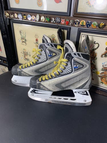 CCM U+ Pro ULTIMA DRY hockey skates size 6.5