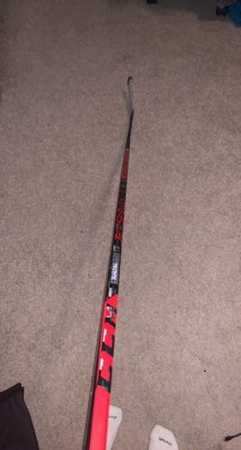 Intermediate Right Handed  JetSpeed FT4 Pro Hockey Stick