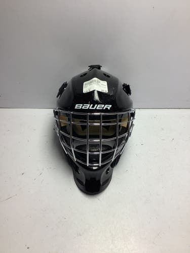 Used Bauer Nme3 Expired One Size Goalie Helmets & Masks