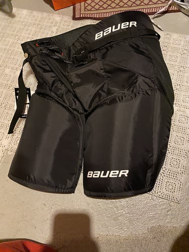 New Senior Large Bauer  Vapor X700 Hockey Pants
