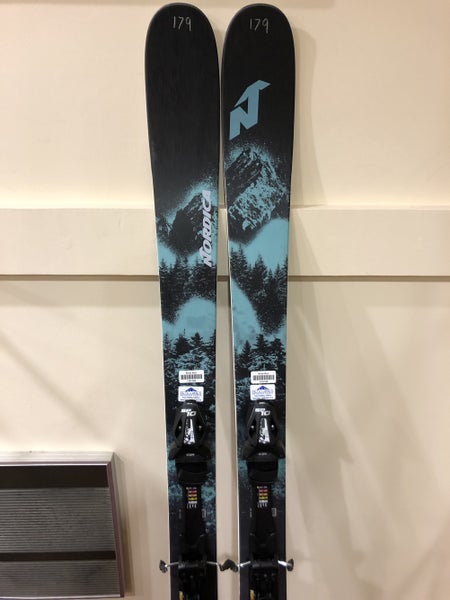 Nordica Santa Ana 104 Free with Tyrolia Bindings 179cm (1101165)