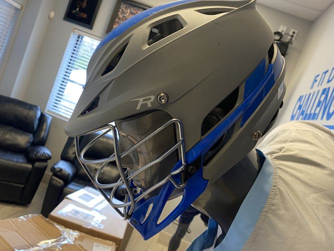 Player's Cascade R Helmet