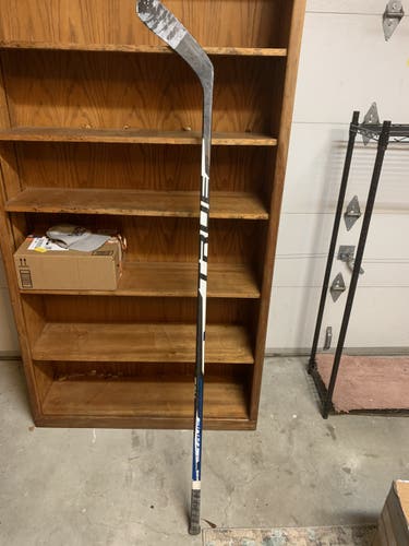 Senior Left Hand Toe Pattern  XC9 ACF Hockey Stick