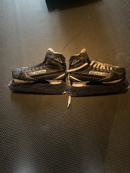 Senior Bauer Regular Width Size 8 Supreme 1S Hockey Goalie Skates