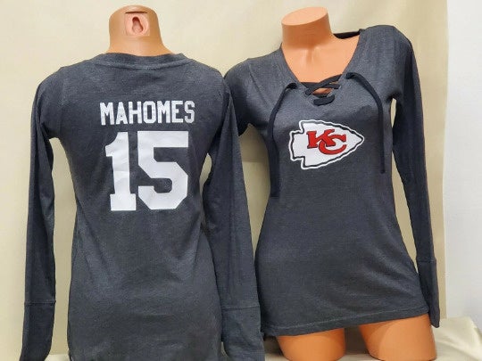 Patrick Mahomes II Women's Long Sleeve T-Shirt #1249160