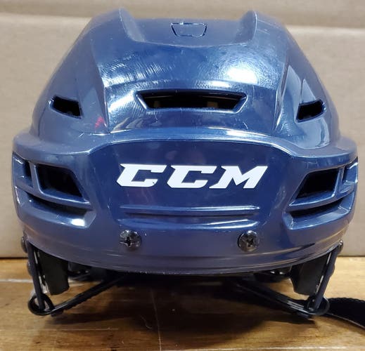 Used Medium CCM Tacks 310 Navy