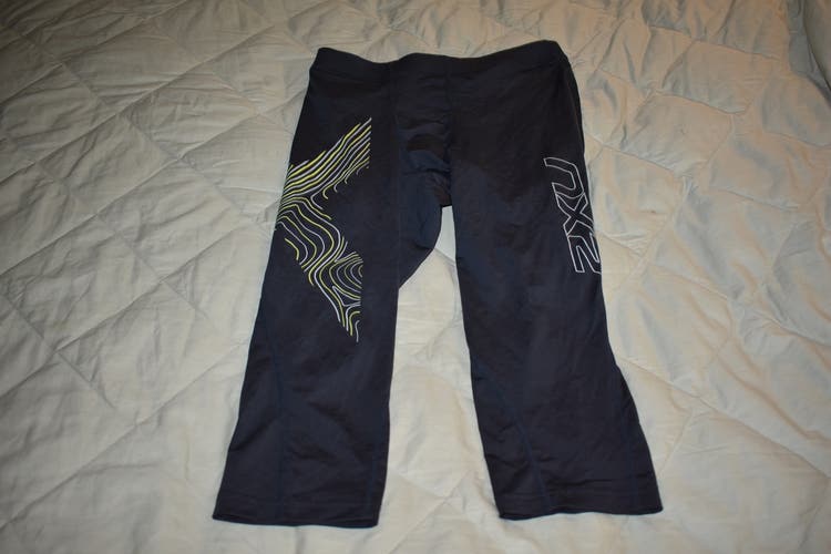 2XU 3/4 Length Compression Pants, Men's Medium - New Condition!