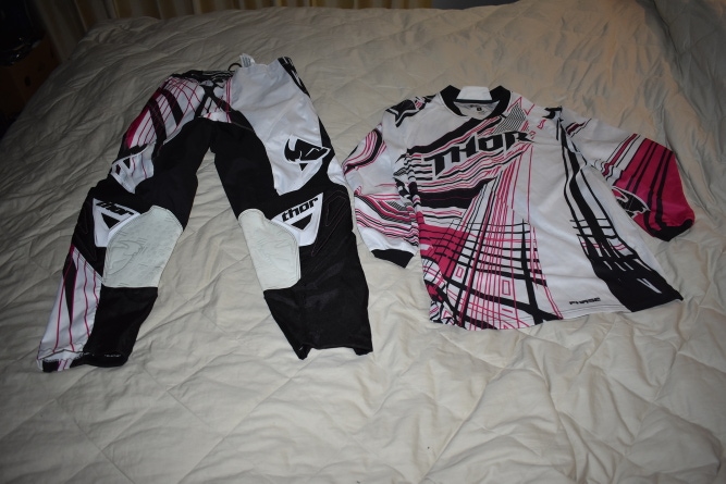Thor Phase Motocross Pant/Jersey Race Set, White/Black, W 5-6/Small - Top Condition!