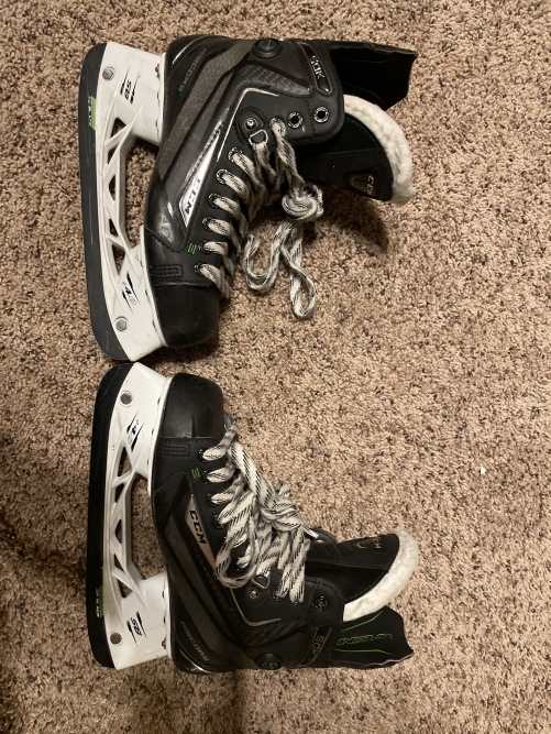 Junior CCM Regular Width Size 4.5 RibCor 50K Hockey Skates