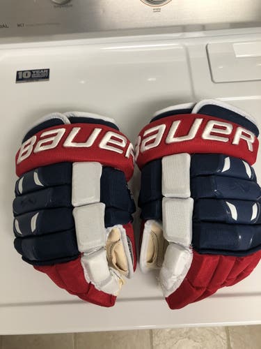 LIKE NEW Bauer 13" Nexus 2N Gloves