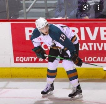 Manitoba Moose JERSEY/ SOCKS COMBO Large Reebok Jersey with XL Reebok Pro Stock Edge Socks