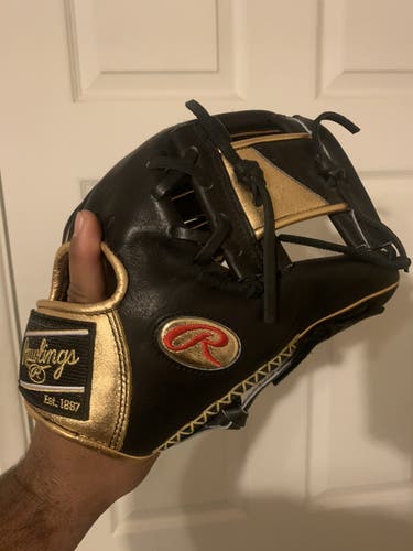 Right Hand Throw 11.5" Heart of the Hide Baseball Glove