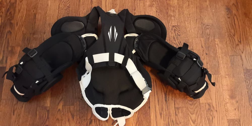 Goalie Chest Protector Used Small Bauer Supreme S170