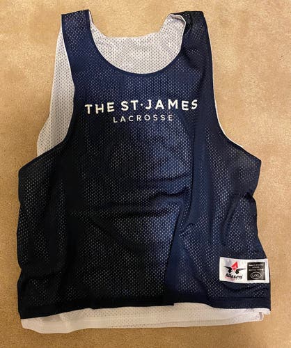 St James Lacrosse Pinnie