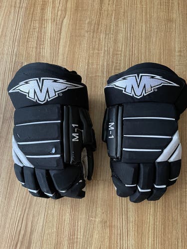 Mission Pro Stock M-1 Pro “Flyers” 15” Gloves