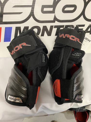 New Bauer  Vapor  Xlite pro Elbow Pads