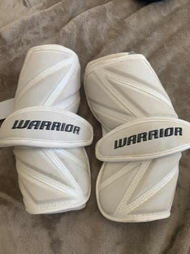 Used Medium Warrior Burn Arm Pads