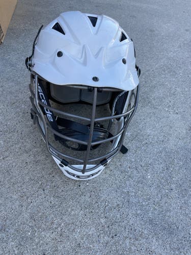 Player's Cascade CPV-R Helmet