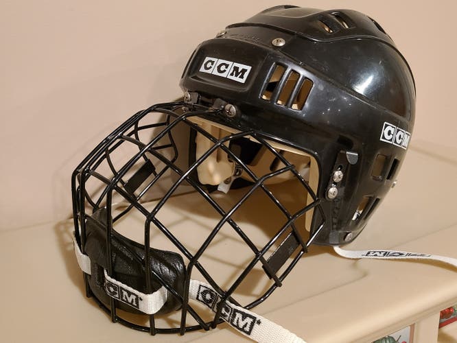 Helmet Used Medium CCM HT1