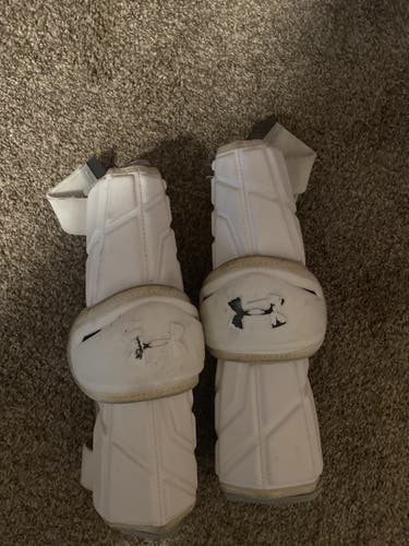 Under Armour Arm Pads