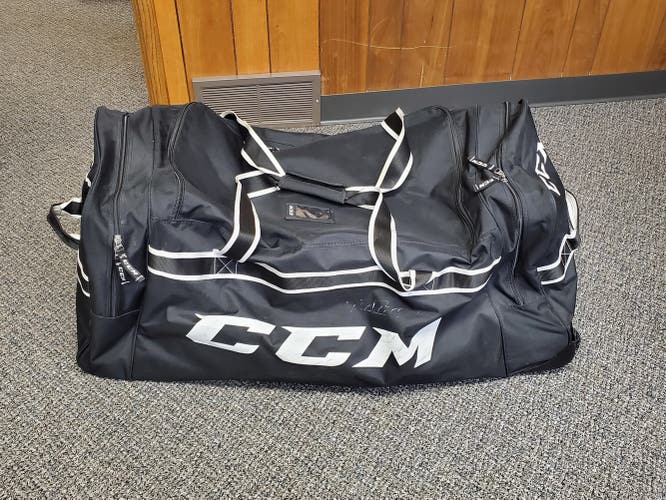 CCM wheeled player bag