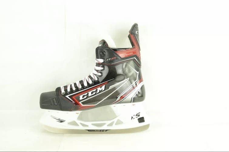 Senior CCM Extra Wide Width Size 10 JetSpeed FT490 Hockey Skates