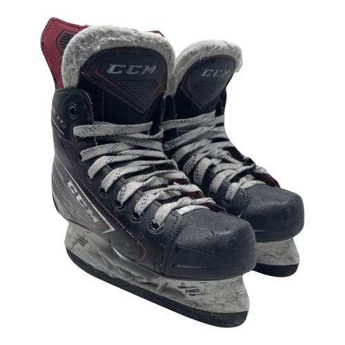 Used Ccm Jetspeed Ft2 Youth 13.5 Ice Hockey Skates