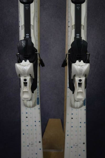 SALOMON ORIGINS LAGOON SKIS SIZE 151 CM WITH SALOMON BINDINGS