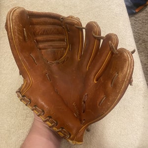 Vintage Americas Best Used Right Hand Throw 10.5" Professional Model Baseball Glove