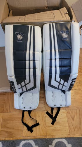 NCAA D1 34" + 2 Vaughn Velocity VE8 Pro Carbon