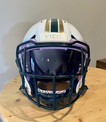 VICIS ZERO1 Football Helmet Size Medium