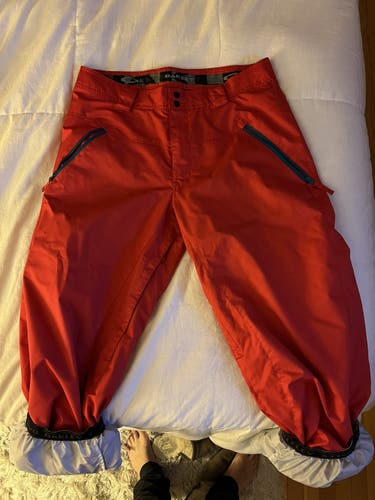 Red Men's Large Oakley Pants
