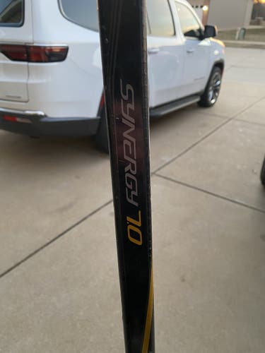 Senior Right Handed Synergy Elite Hockey Stick
