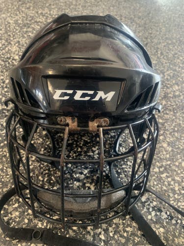 Used Large CCM FL40 Helmet