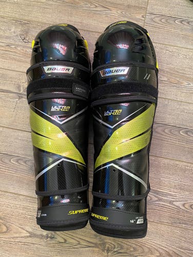 Bauer Supreme ultrasonic Shin Pads