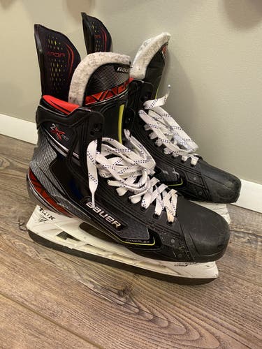 Senior Bauer Regular Width  Size 10.5 Vapor 2X Pro Hockey Skates