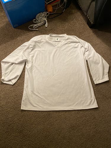 Brand New White Men's XXL Jersey
