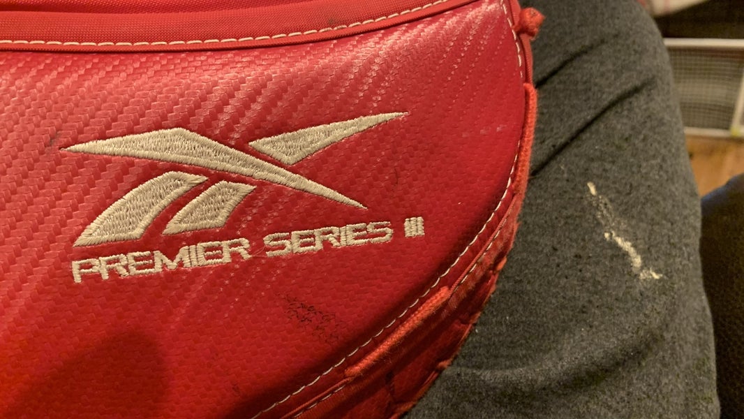 Reebok premiere 3 goalie glove