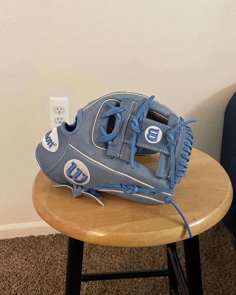 Wilson A2000 11.5in 1786 2020 Autism Speaks LE