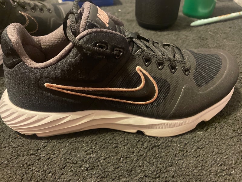 Black Men's Size 7.0 (Women's 8.0) Nike Shoes