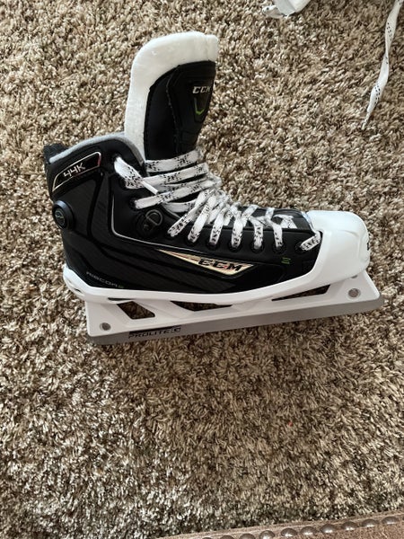 Senior CCM Regular Width Size 9.5 RibCor 44K Hockey Goalie Skates