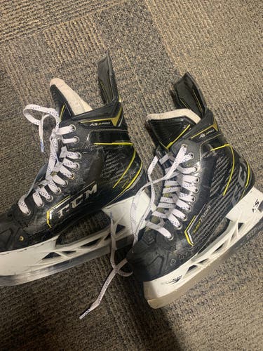 Senior CCM Regular Width  Size 7 AS3 Pro Hockey Skates