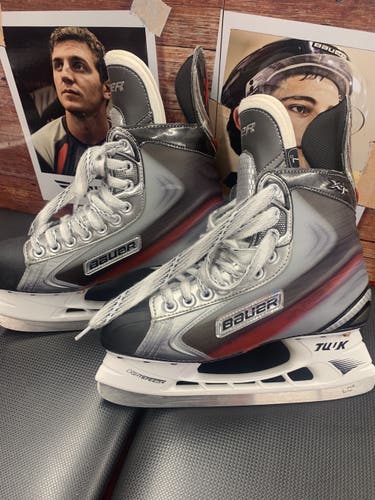 Senior Bauer Regular Width Size 7 Vapor X7.0 Hockey Skates