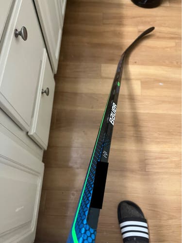 Senior Left Hand P28 Pro Stock Nexus Geo Hockey Stick