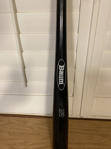 Baum Bat White 33
