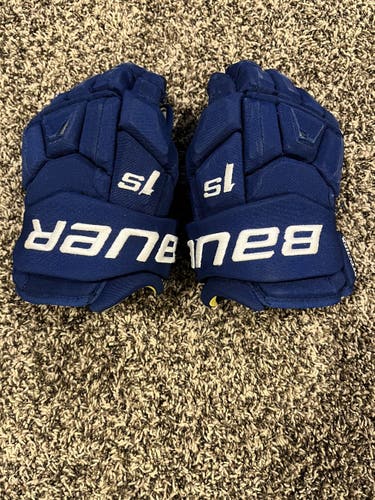 Vancouver Canucks Bauer Supreme 1S Gloves- Troy Stecher