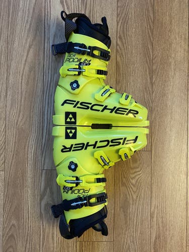 Fischer RC4 downhill Alpine Ski Boots