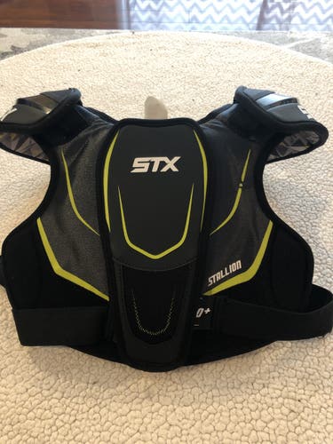 Shoulder Pads Used Large STX Stallion 200
